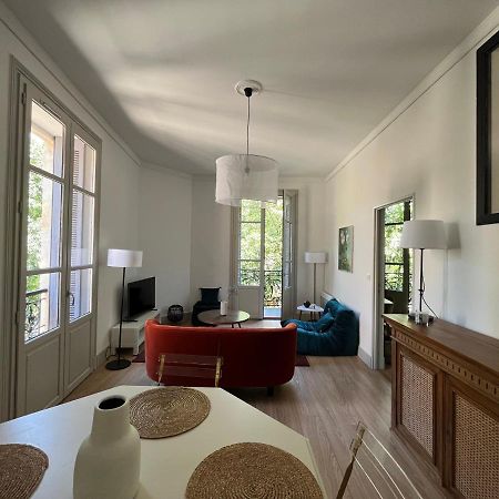 Nimes , Appartement Renove Dans Immeuble Classe. Exteriér fotografie