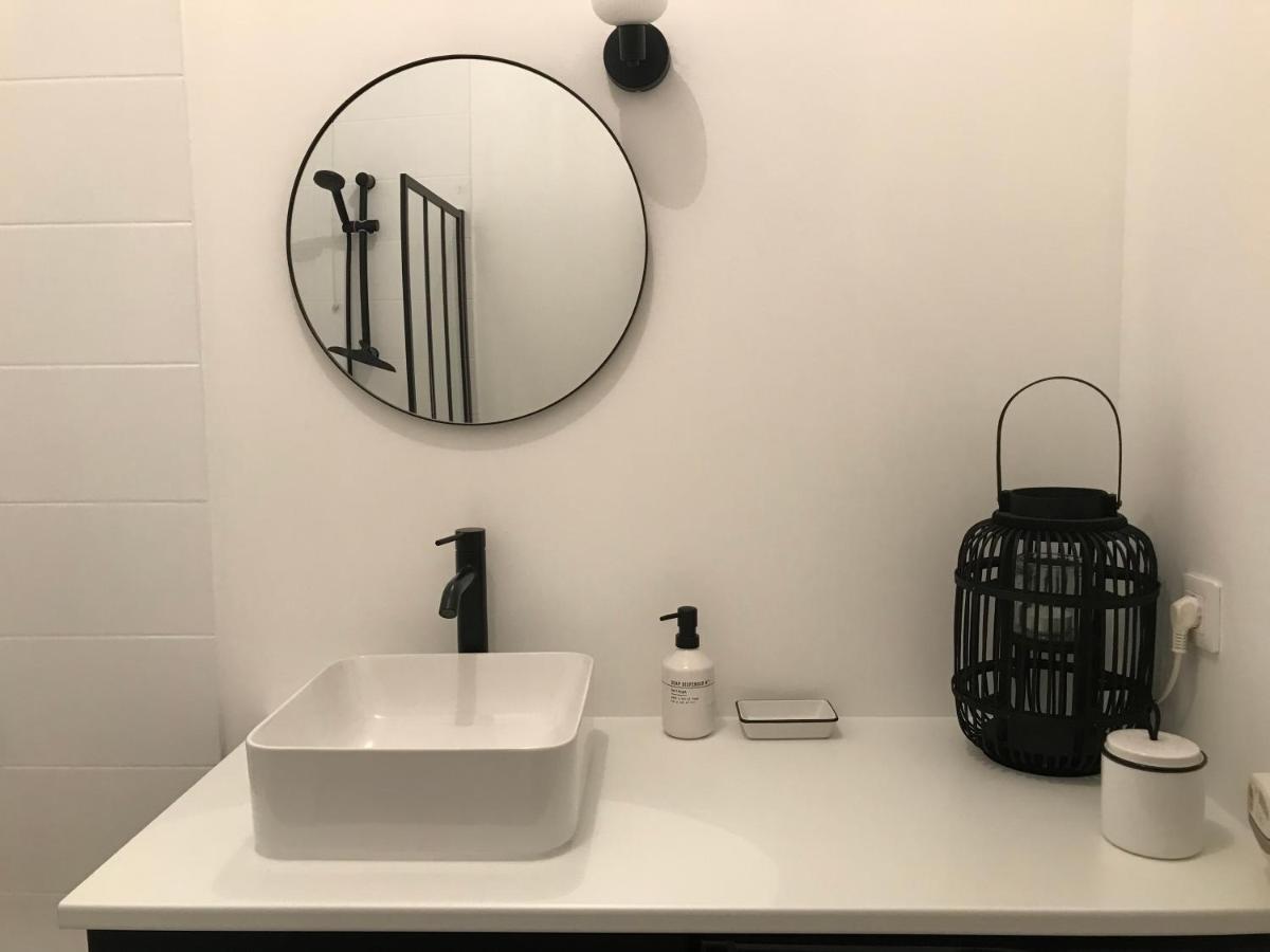 Nimes , Appartement Renove Dans Immeuble Classe. Exteriér fotografie
