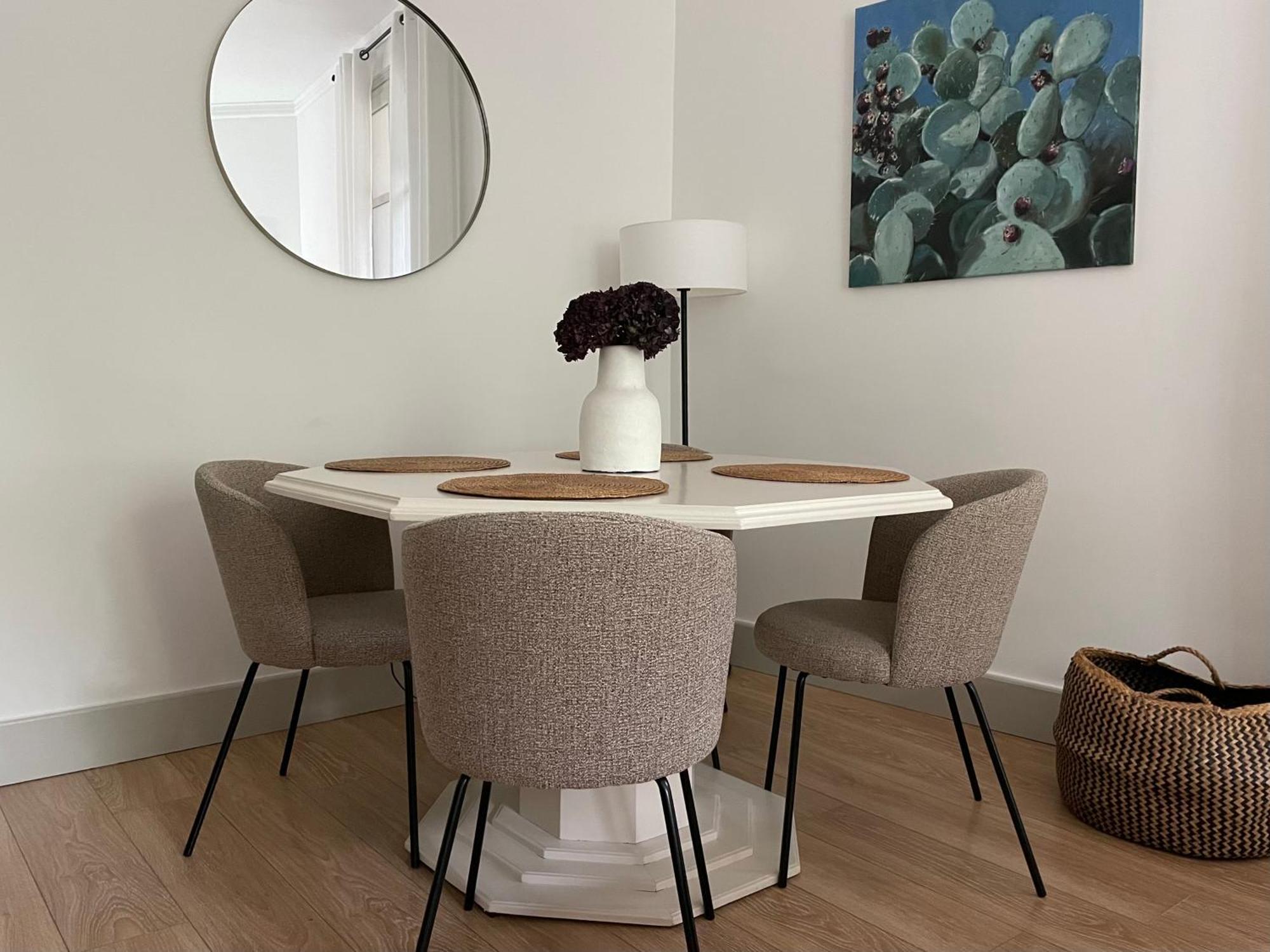 Nimes , Appartement Renove Dans Immeuble Classe. Exteriér fotografie